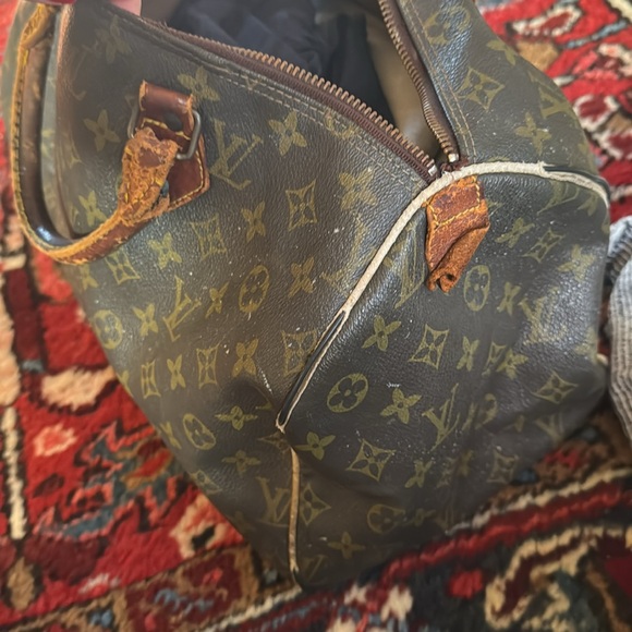 Louis Vuitton Damaged Authetic Flawed Flaws LV Luxury Monogram Speedy Vintage - Picture 8 of 10